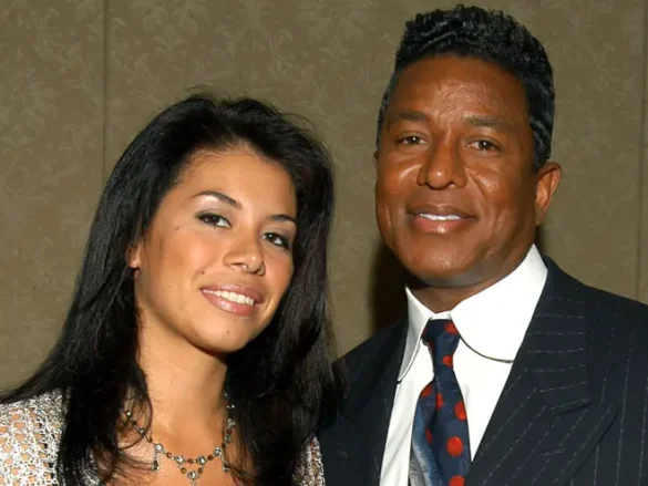 Alejandra Genevieve Oaziaza's